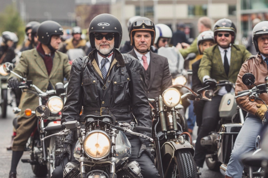 motorcyclists ride for ukraine