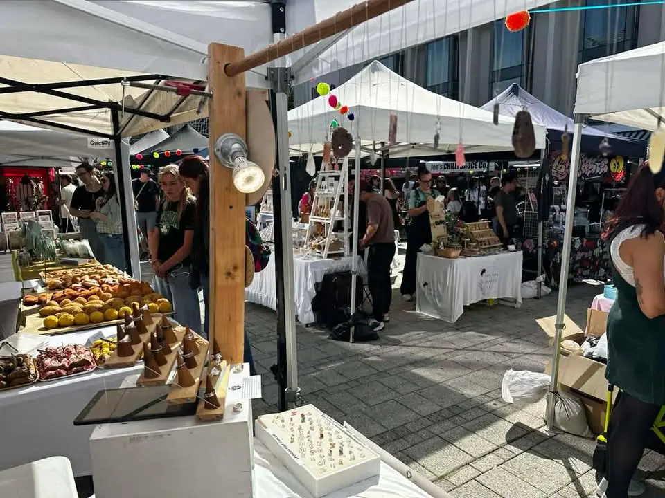 js k b7596654792f1402c0d8fd6a93200004