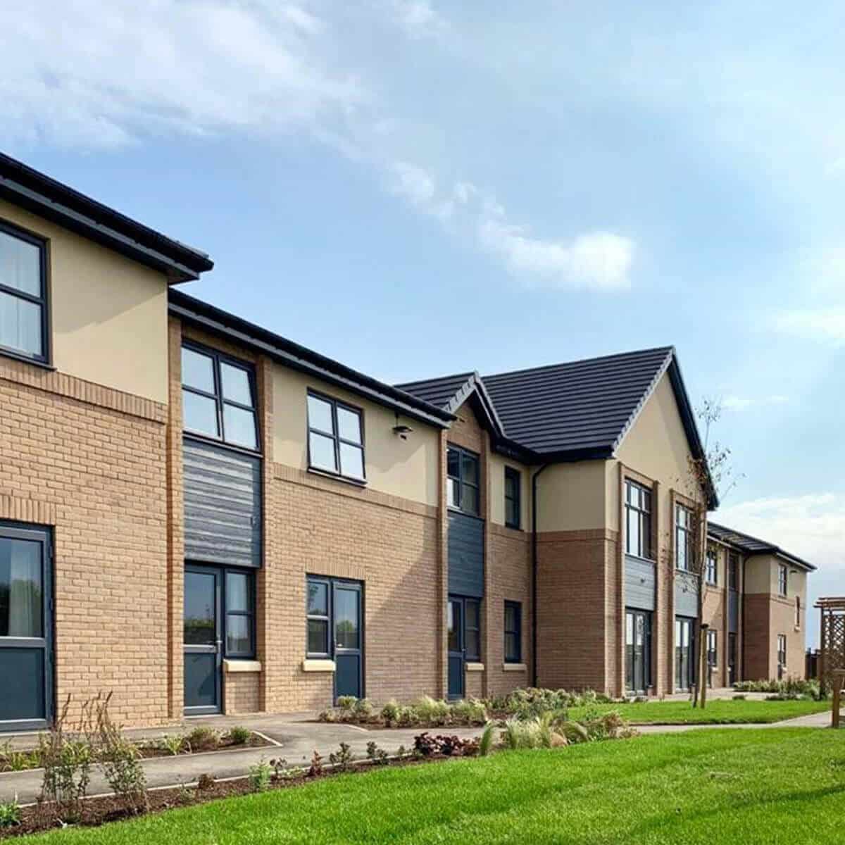 Front of home cbe17141d235687588338dffefdefec2